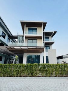 Taveewong House 4
